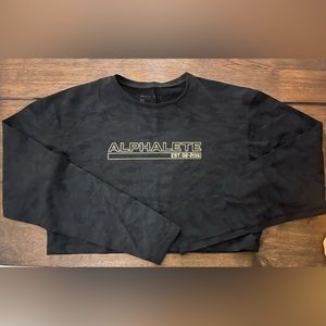 Alphalete Black Camo/Gold Long Sleeve Crop, size M